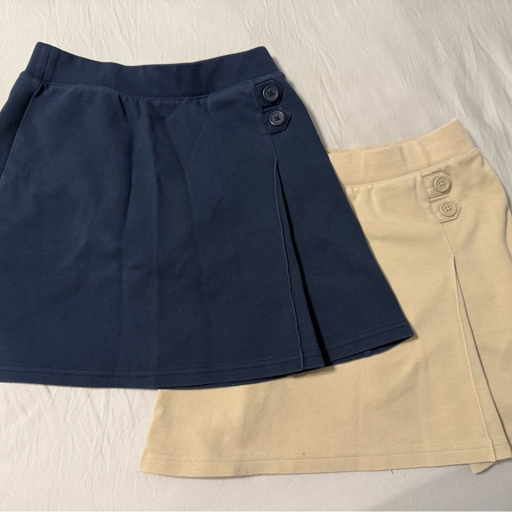 Stylish Girls  Navy and khaki Button-Accent school uniform Skirt Set